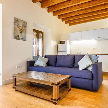 Stunning Apartment In Central Sevilla Buitenkant foto