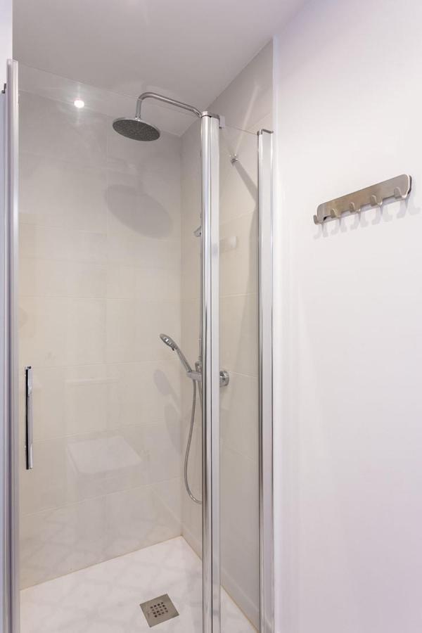 Stunning Apartment In Central Sevilla Buitenkant foto